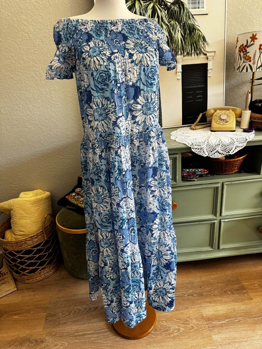 GUADALUPE Design Blue Floral Off-the-Shoulder cotton Maxi Resort Dress. S/M